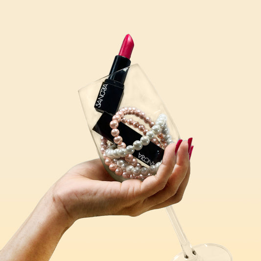 Empowering Bold Women: How Sangria Beauty Redefines Makeup Rituals